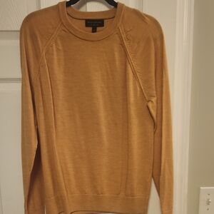 Banana Republic NWOT Tan Crewneck Sweater Versatile Knit Essential